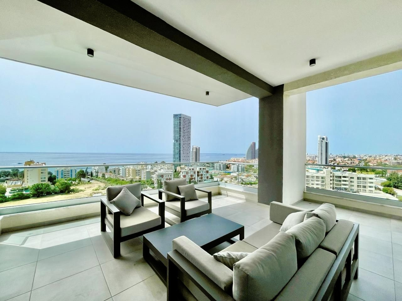 Apartments, 3 Bedrooms, Rent