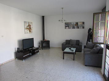 img-1